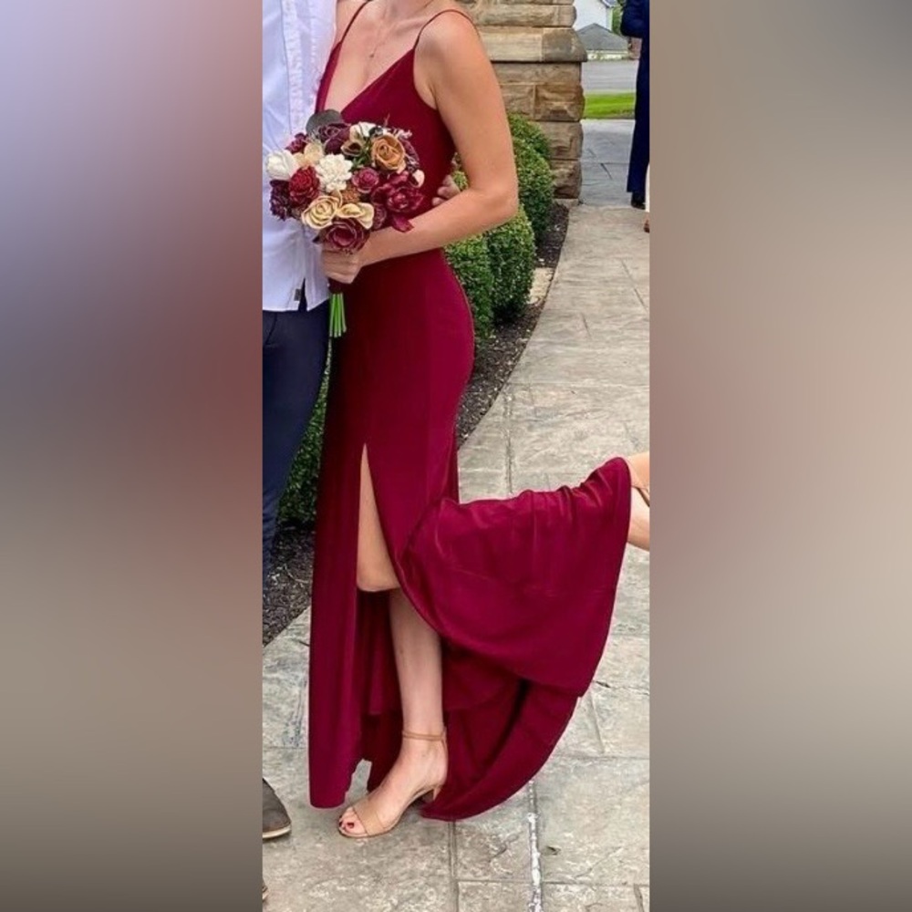 Elegant Burgundy Wine V-Neck Spaghetti Strap Maxi Dress